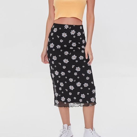 Forever 21 Mesh Floral Print Lettuce-Edge Skirt - Picture 4 of 6